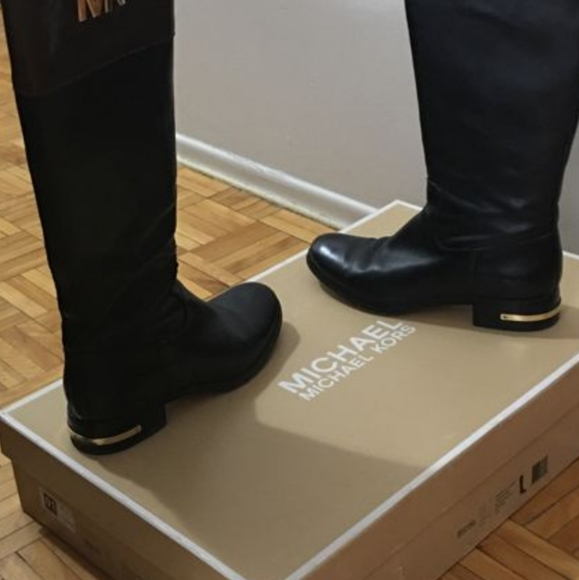 Michael kors riding boots - Picture 3 of 4